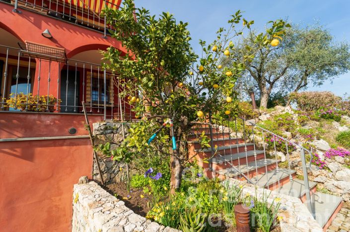 Image No.37-5 Bed Country House for sale