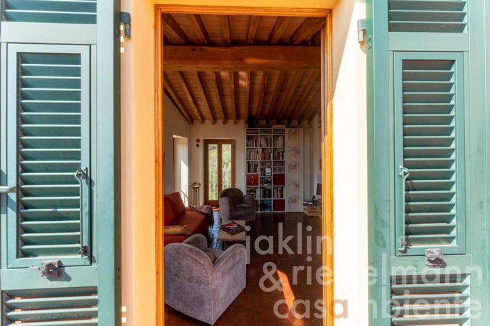 Image No.46-5 Bed Country House for sale