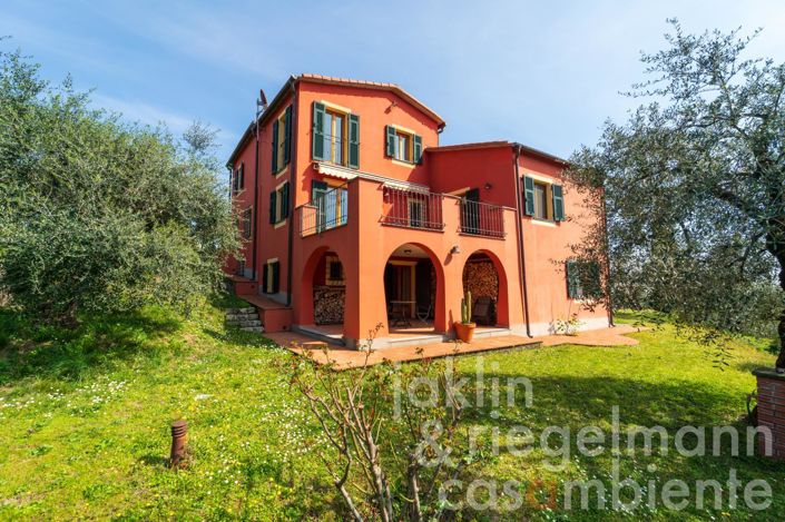 Image No.8-5 Bed Country House for sale