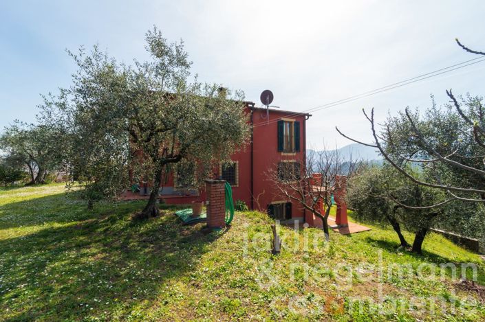 Image No.9-5 Bed Country House for sale