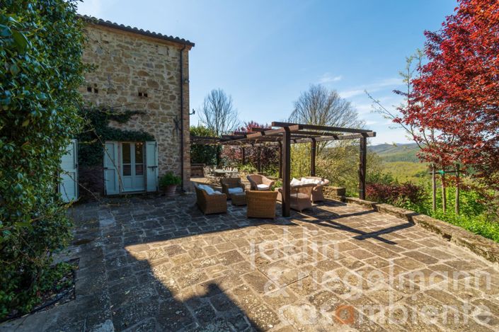 Image No.16-5 Bed Country House for sale