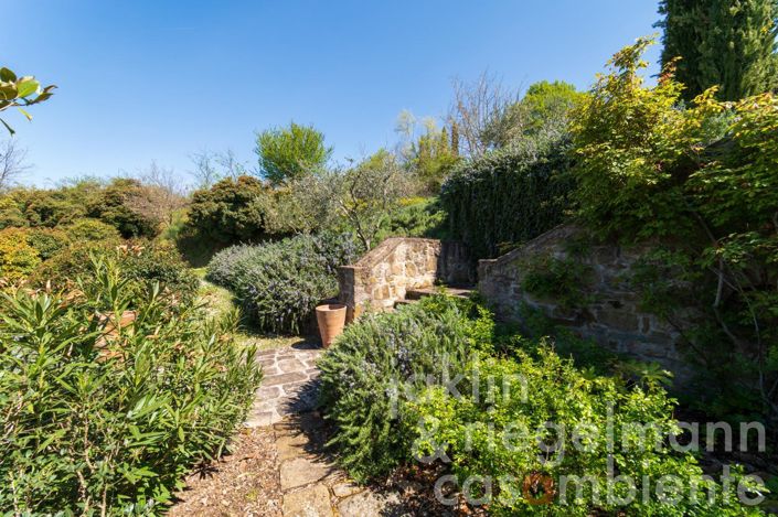 Image No.31-5 Bed Country House for sale