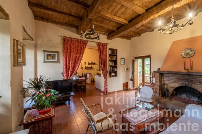 Image No.17-5 Bed Country House for sale