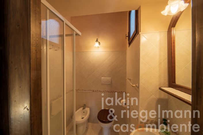 Image No.22-5 Bed Country House for sale