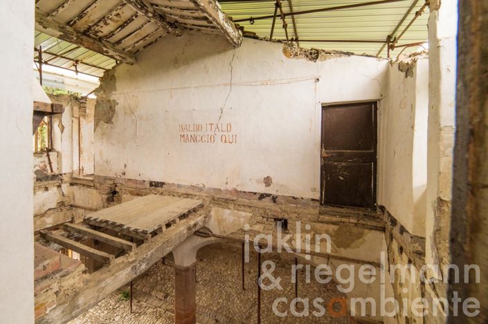 Image No.24-4 Bed Country House for sale