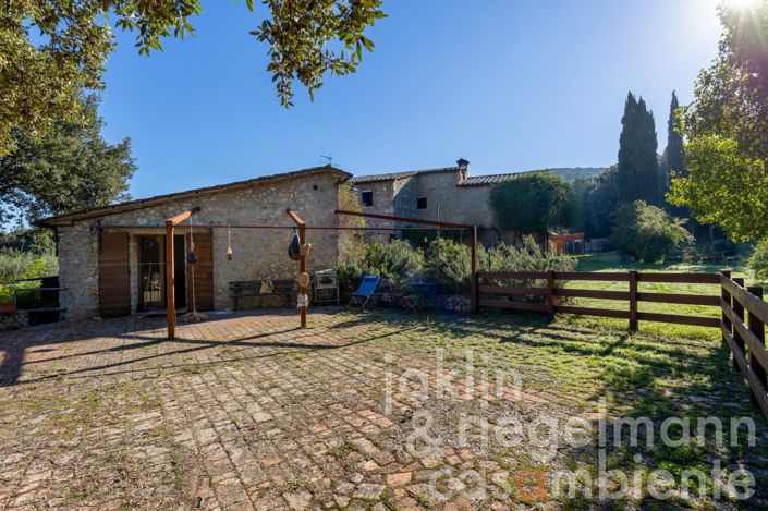 Image No.15-5 Bed Country House for sale