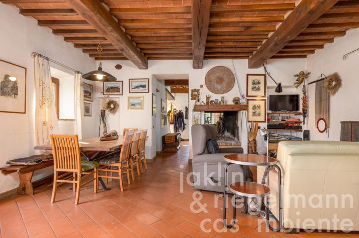 Image No.23-5 Bed Country House for sale