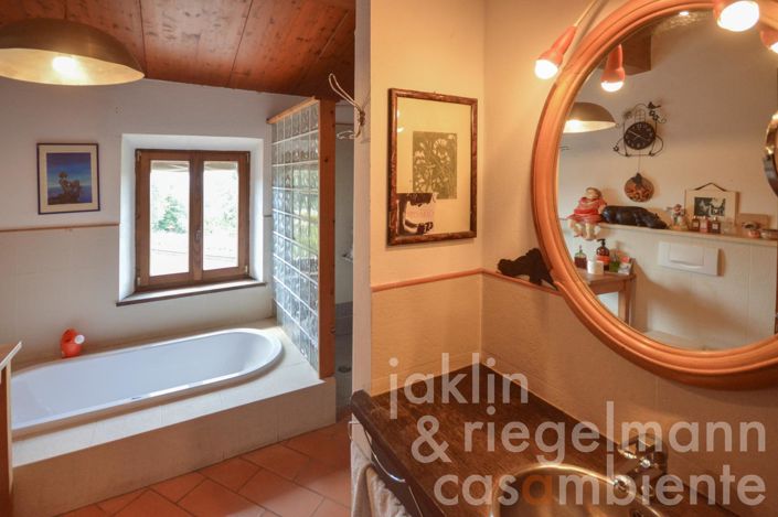 Image No.36-5 Bed Country House for sale