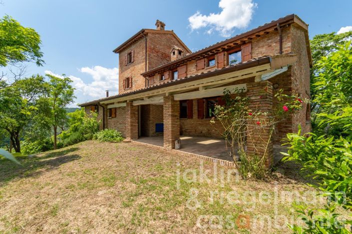 Image No.18-5 Bed Country House for sale