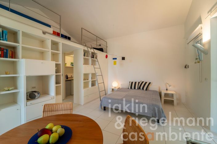 Image No.33-2 Bed Country House for sale