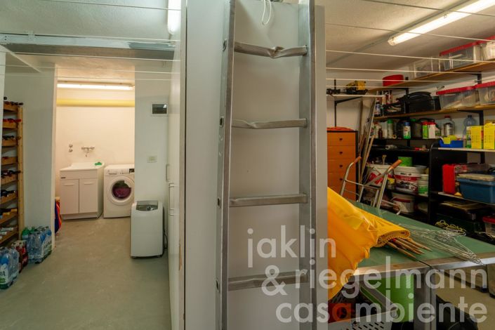 Image No.41-2 Bed Country House for sale