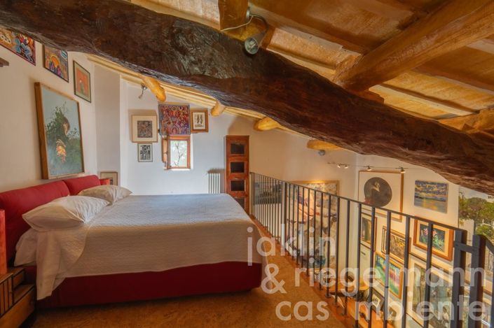 Image No.55-5 Bed Country House for sale