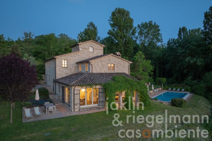 Image No.19-5 Bed Country House for sale