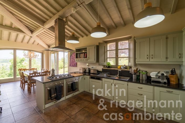 Image No.34-5 Bed Country House for sale