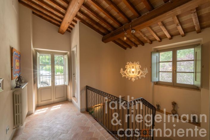 Image No.47-5 Bed Country House for sale