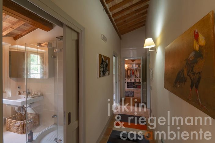 Image No.48-5 Bed Country House for sale