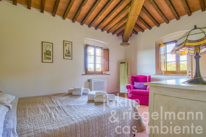 Image No.47-6 Bed Country House for sale