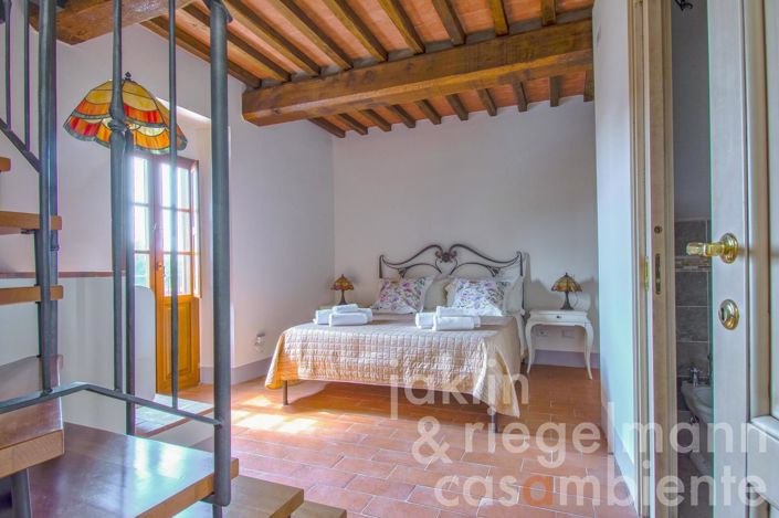 Image No.50-6 Bed Country House for sale