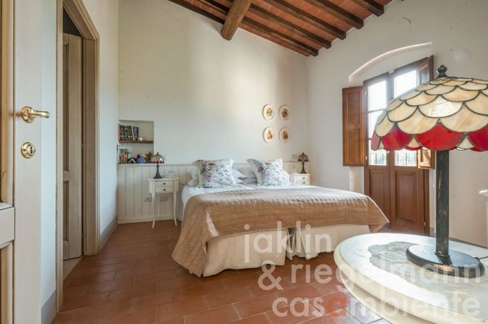 Image No.59-6 Bed Country House for sale