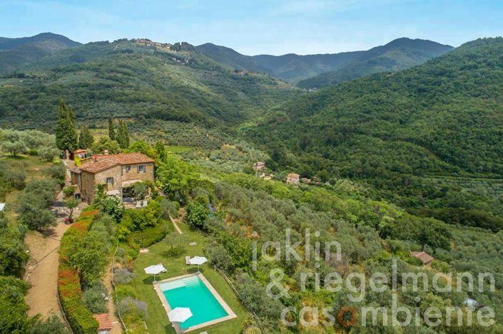 Image No.1-6 Bed Country House for sale
