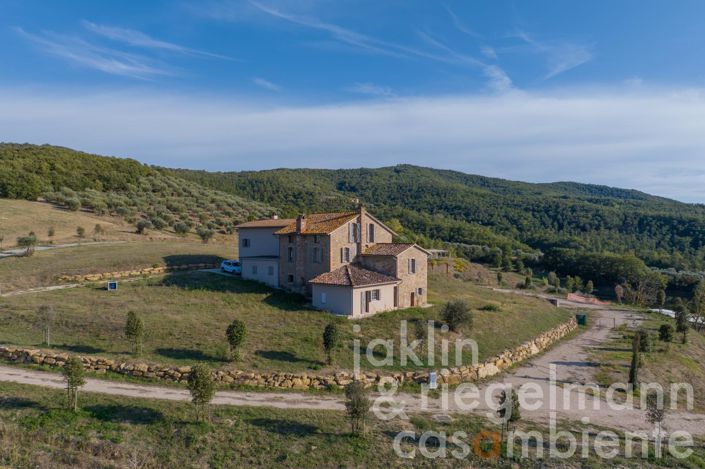 Image No.17-8 Bed Farmhouse for sale