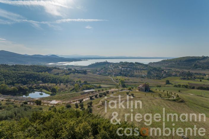 Image No.8-8 Bed Farmhouse for sale