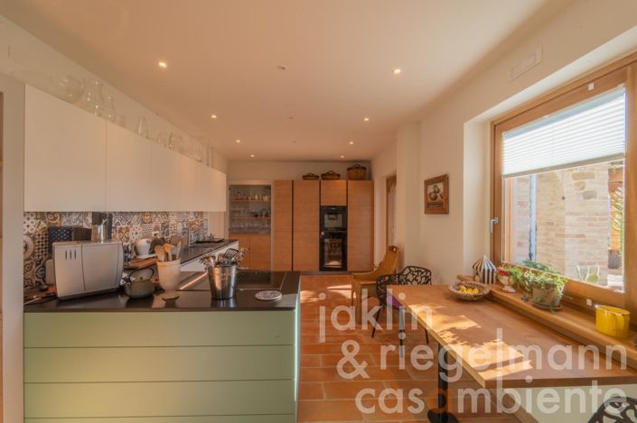 Image No.22-5 Bed Country House for sale