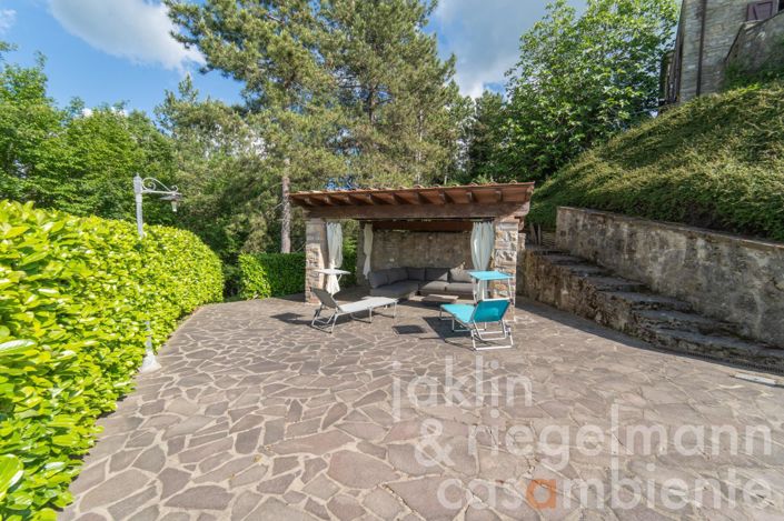 Image No.41-5 Bed Country House for sale