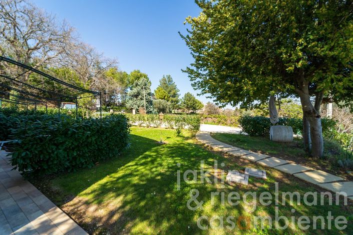 Image No.22-14 Bed Farmhouse for sale