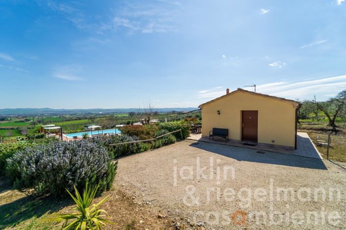 Image No.29-14 Bed Farmhouse for sale