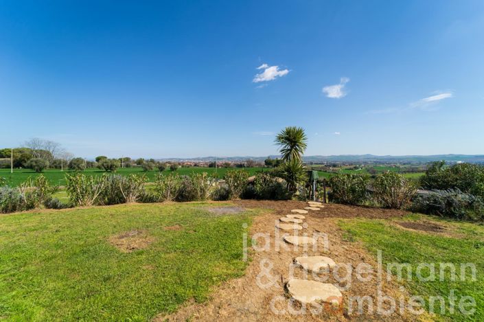 Image No.38-14 Bed Farmhouse for sale