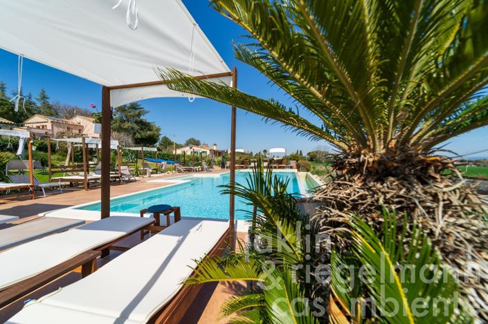 Image No.46-14 Bed Farmhouse for sale