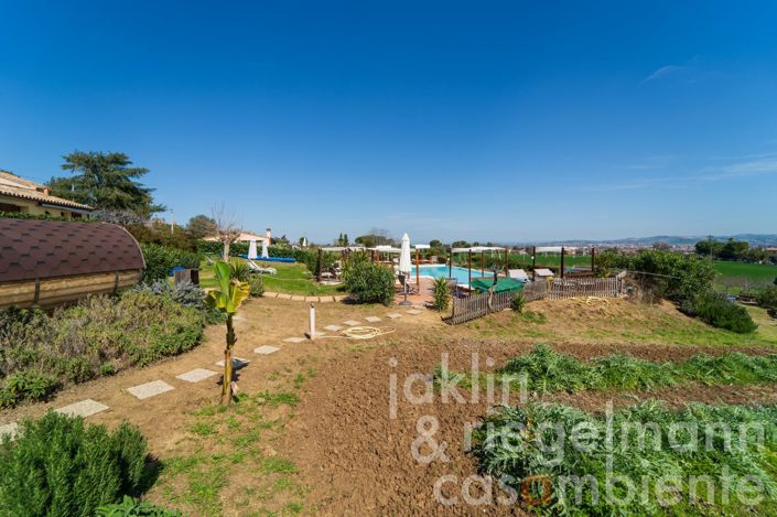 Image No.50-14 Bed Farmhouse for sale