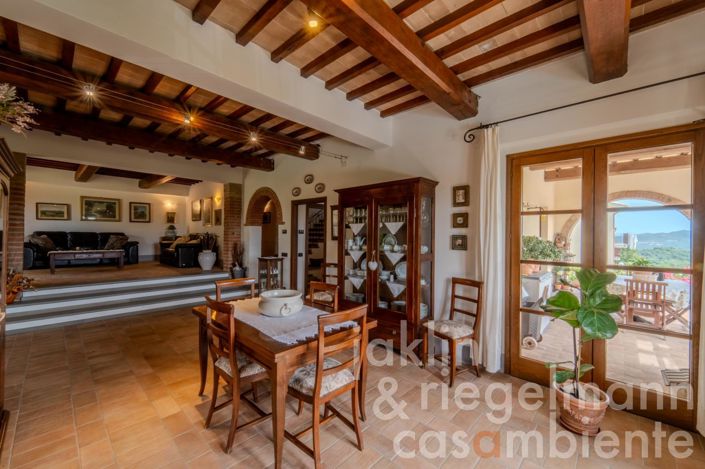 Image No.18-4 Bed Country House for sale