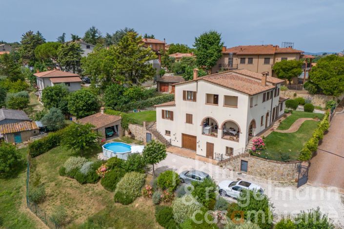 Image No.2-4 Bed Country House for sale