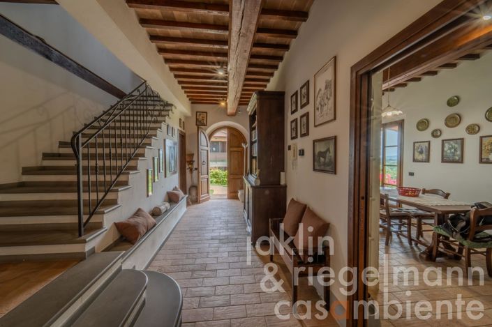 Image No.24-4 Bed Country House for sale