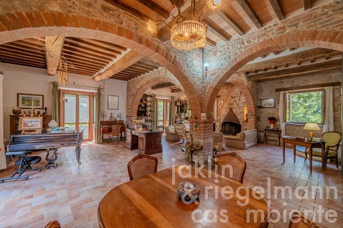 Image No.21-10 Bed Country House for sale