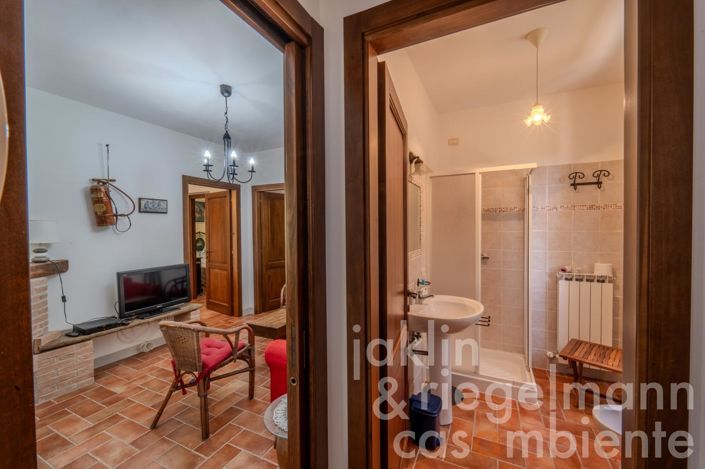 Image No.37-10 Bed Country House for sale