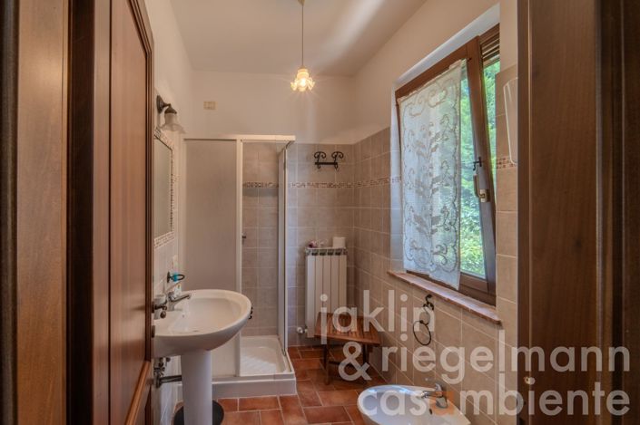 Image No.41-10 Bed Country House for sale