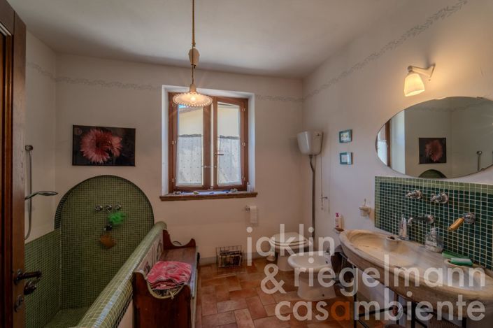 Image No.53-10 Bed Country House for sale