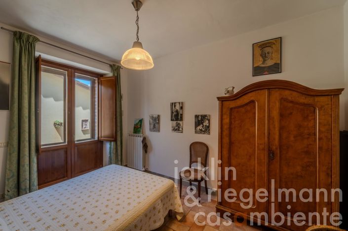 Image No.55-10 Bed Country House for sale