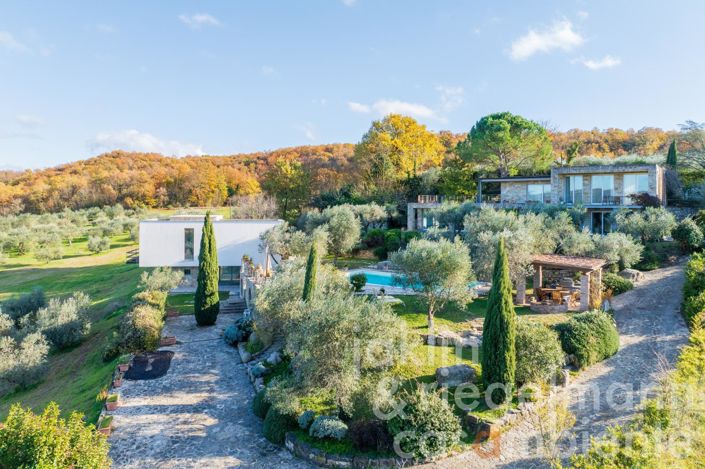 Image No.1-5 Bed Country House for sale