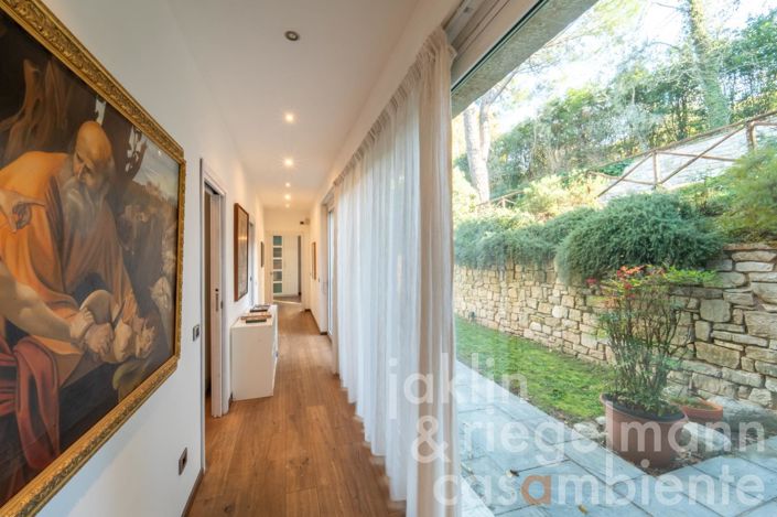 Image No.57-5 Bed Country House for sale