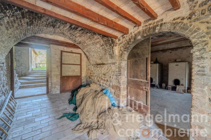 Image No.22-6 Bed Country House for sale