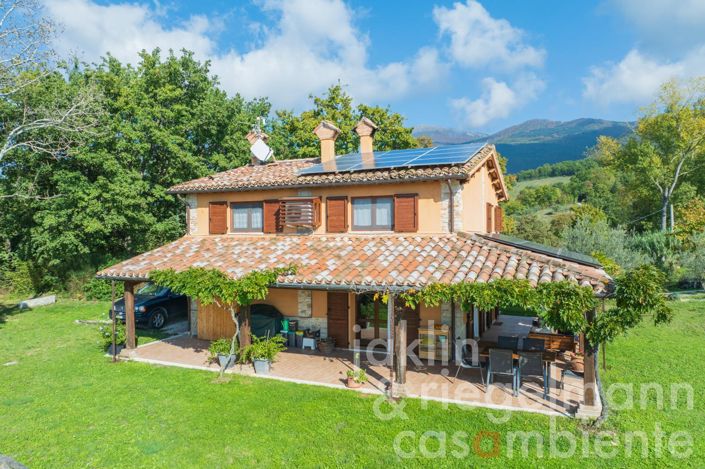 Image No.17-6 Bed Country House for sale