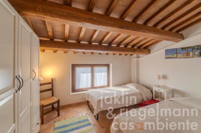 Image No.35-6 Bed Country House for sale