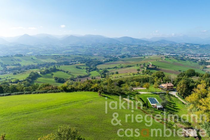 Image No.5-6 Bed Country House for sale