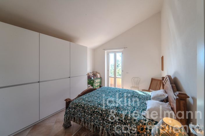 Image No.54-6 Bed Country House for sale