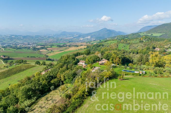 Image No.10-6 Bed Country House for sale