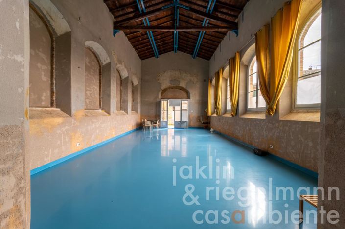 Image No.1-Studio for sale